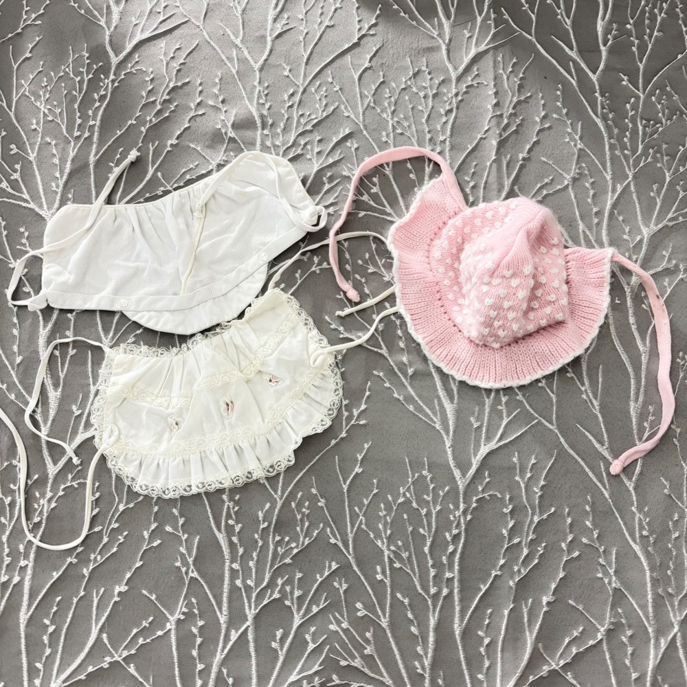 Vtg 3pc Baby Access Lot Pink Heart Knit Bonnet Lace Ruffle Floral & White Bonnet